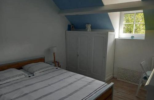 Bourges Bed & Breakfast | Chambre bleue avec accès plage