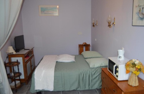 Vars House | Chambre Charentaise