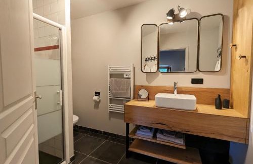 Saint-Privat-d'Allier Bed & Breakfast | Chambre cosy avec bien-être, parking, wifi - Au cœur de l'Auvergne - FR-1-582-506