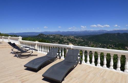 Saint-Raphael Bed & Breakfast | Chambre d'Hôtes avec kitchenette Vue Mer et montagnes L'Estérel Panoramique