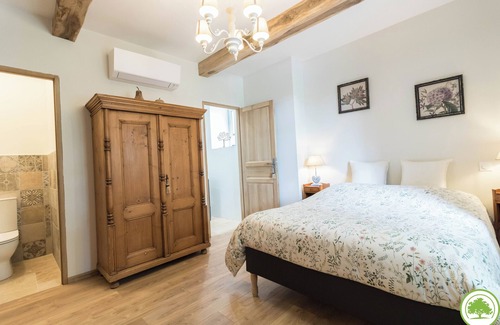 Sajas Bed & Breakfast | Chambre D'hôtes Belle Vue - Piscine - Vue Panoramique - Cuisine et Salon Privés