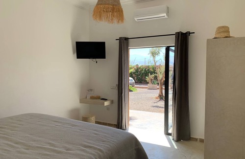 Sidi Abdallah Ghiat Bed & Breakfast | Chambre D'Hôtes : Welcome to our charming room