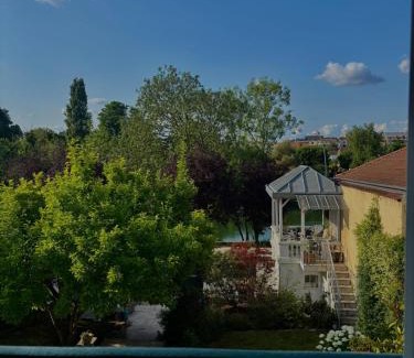 Le Parc Saint-Maur House | Chambre d'hôte BELLE VUE chez Villa Beau Rivage