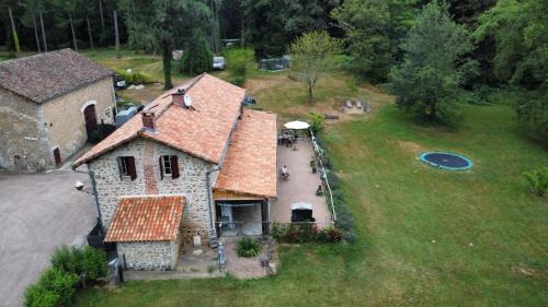Piegut-Pluviers Bed & Breakfast | Chambre d'Hote - Les Touilles