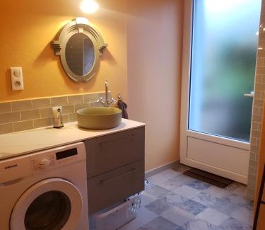 Neuvic Bed & Breakfast | Chambre D'hotes - La Bonbonnière