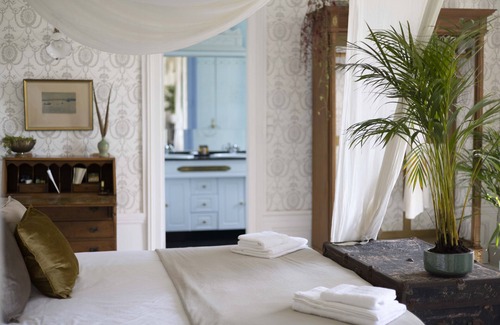 Quesnoy-le-Montant Bed & Breakfast | Chambre Dhôtes au Château Le Bas Bleu, Anaïs Nin
