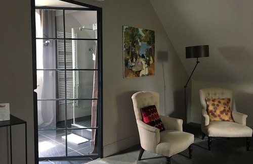 Centre Ville Rive Gauche House | Chambre Digue-Double room-Ensuite-Luxury-Garden View