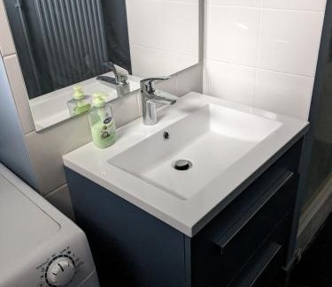 Gorge de Loup House | Chambre double confortable, au calme et proche du centre-ville de Lyon