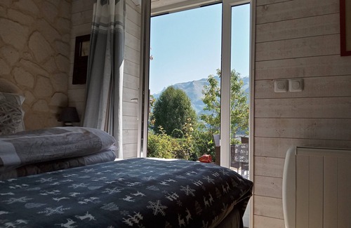 Auris Bed & Breakfast | CHAMBRE HARMONIE CHALET HARMONY AURIS EN OISANS