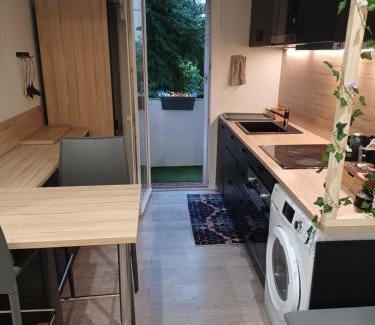 Saint-Pierre Bed & Breakfast | Chambre privée avec lit double - Appartement en colocation, quartier calme 13005 Marseille