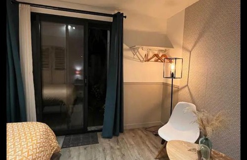 Granville House | Chambre privée avec piscine