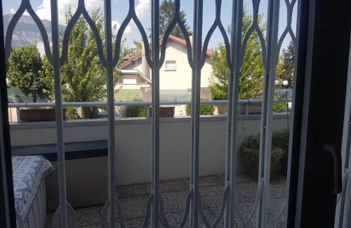 Saint-Martin-d'Heres House | Chambre privative avec terrasse X