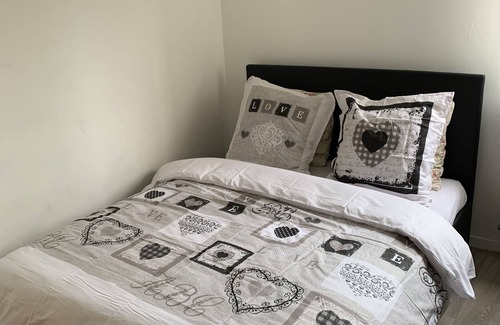 Saint-Priest Apartment | Chambre Simple Privée -saint Priest
