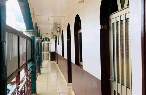 Bafoussam Hotel | Chambre spacieuse à SIDI