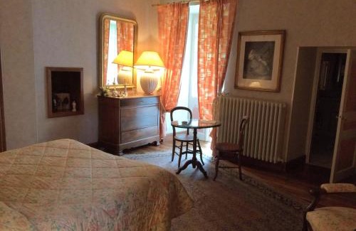 Saint-Jean-du-Bruel Bed & Breakfast | Chambre Thomas