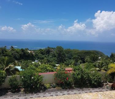 Mahina House | Chambres au sommet de la montagne