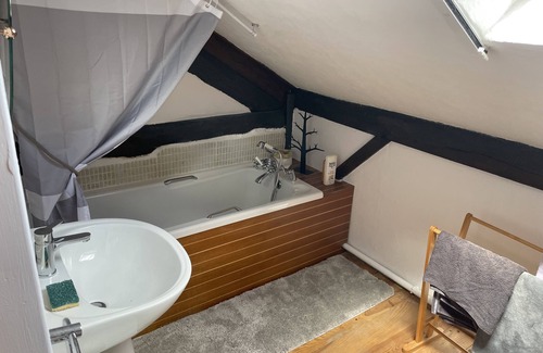 Oradour-Saint-Genest Bed & Breakfast | chambres d'hôtes de la forge