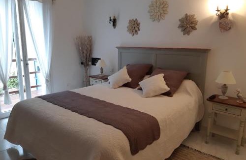 Belcodene Bed & Breakfast | Chambres d'Hôtes en Provence - Piscine, Spa, Tennis