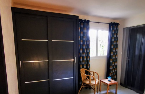 Ngaparou House | Chambres d'hôtes les Cases BéNaDou 2 people Dimbalé