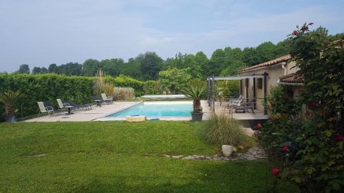Carcassonne Bed & Breakfast | Chambres d'hôtes Les Palmiers de la Cité