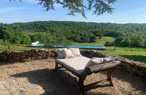 Calvignac Bed & Breakfast | Chambres d'hôtes Pech Blanc