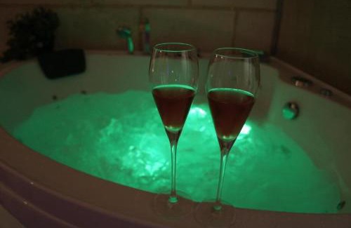 Amboise Bed & Breakfast | Chambres d'Hôtes Troglodytes Le Clos de L'Hermitage