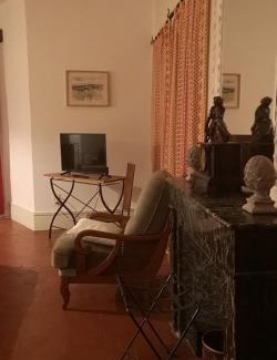 Saint-Saturnin-de-Lucian Bed & Breakfast | Chambres d'Hôtes Le Mimosa