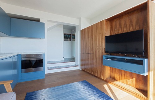 Sea Point Apartment | Chamonix 16 by CTHA - Three Bedroom Apartment, Sleeps 6