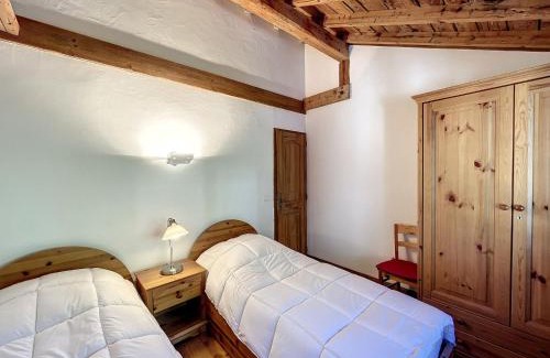 Chamonix City Centre Apartment | Chamonix: Appart. standing 6 pers, 3 ch, parking, centre-ville - FR-1-507-35