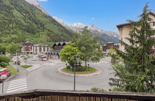 Chamonix City Centre Apartment | Chamonix Sud - Jonquilles 138, Chamonix, France
