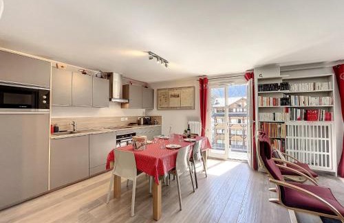 Chamonix City Centre Apartment | Chamonix - T2 central, balcon, calme, WIFI, ascenseur - FR-1-507-37