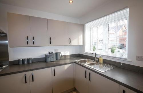 Blacon House | Champagne abode