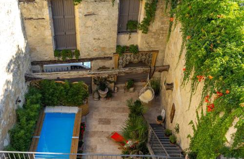 Condom Bed & Breakfast | Champagne House - Elegance, Luxury and Charm