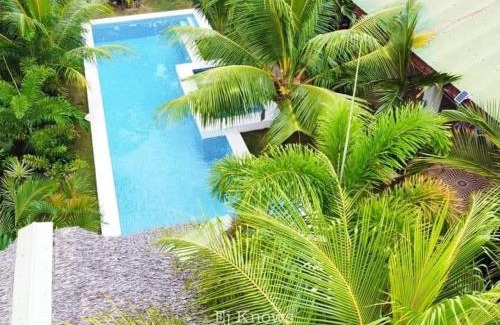 Danao Apartment | Champagne Palm Resort