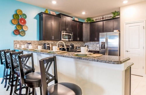Davenport House | ChampionsGate Resort Vacation Pool Home 8BR