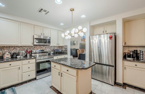Carino Estates House | Chandler House Free Heated Pool/Spa/Game Room/Golf