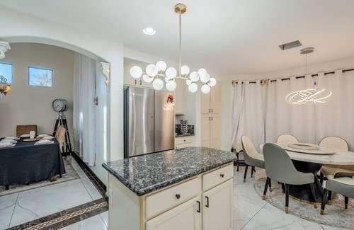 Carino Estates House | Chandler House Free Heated Pool/Spa/Game Room/Golf