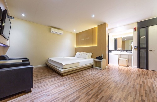 Jinhae Hotel | Changwon Jinhae Yongwon Zen