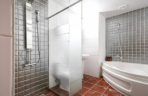 Masan Hotel | Changwon Masan W
