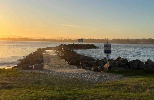 Swansea Heads House | Channel View