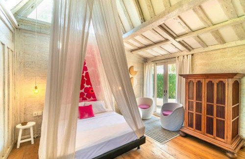 Jimbaran Bay Bed & Breakfast | Chanteak Bali - Teak House 1
