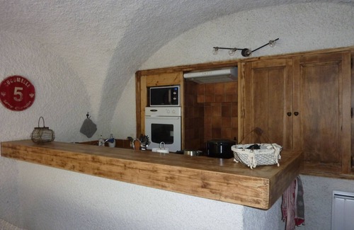 Saint-Chaffrey Apartment | Chantemerle - T3 duplex 3*, close to the slopes, south-facing country house.