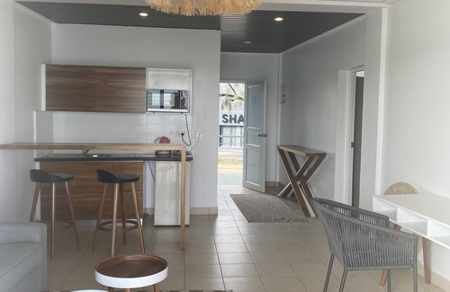 Port Vila Apartment | Chantillys on the Bay