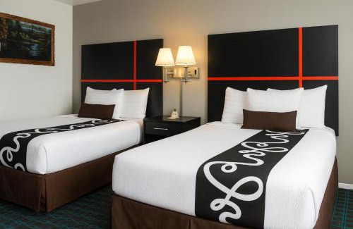 Burlington Hotel | Chaparral Motor Inn