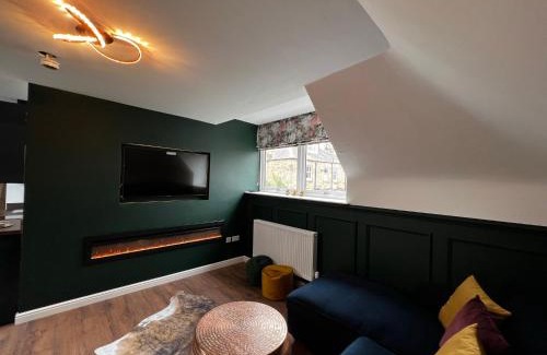 Roslin House | Chapel Cross Guesthouse