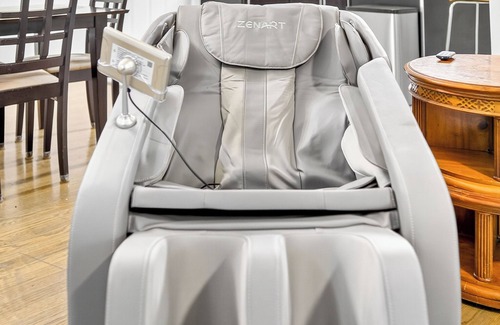 Chapel Hill House | Chapel Hill/Durham Retreat w/Hot tub, full body massage chair, fenced dog area.