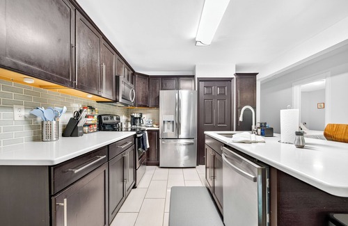 Chapel Hill House | Chapel Hill/Durham Retreat w/Hot tub, full body massage chair, fenced dog area.