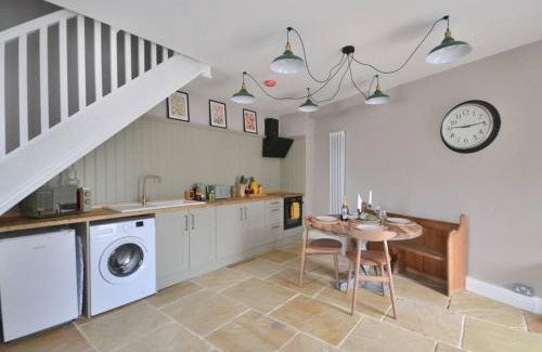 King's Lynn House | Chapel Houses, A collection of three townhouses A central collection that sleeps 10