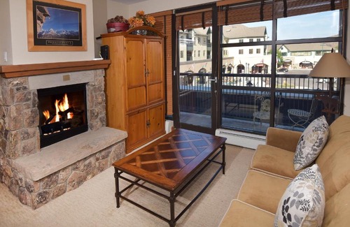 Avon Apartment | Chapel Square 224