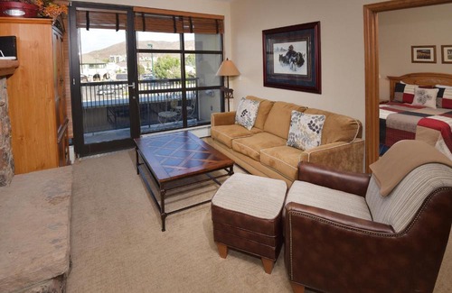 Avon Apartment | Chapel Square 224